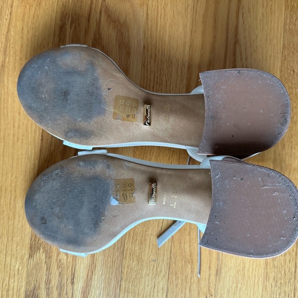 *SOLD* L’intervalle White Sandals size 36 - Picture 6 of 9